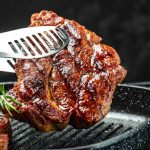 How to Select the Best Grill Pan for Indoor Cooking